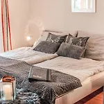 Chateau A-4 By Interhome דירה סאס פה